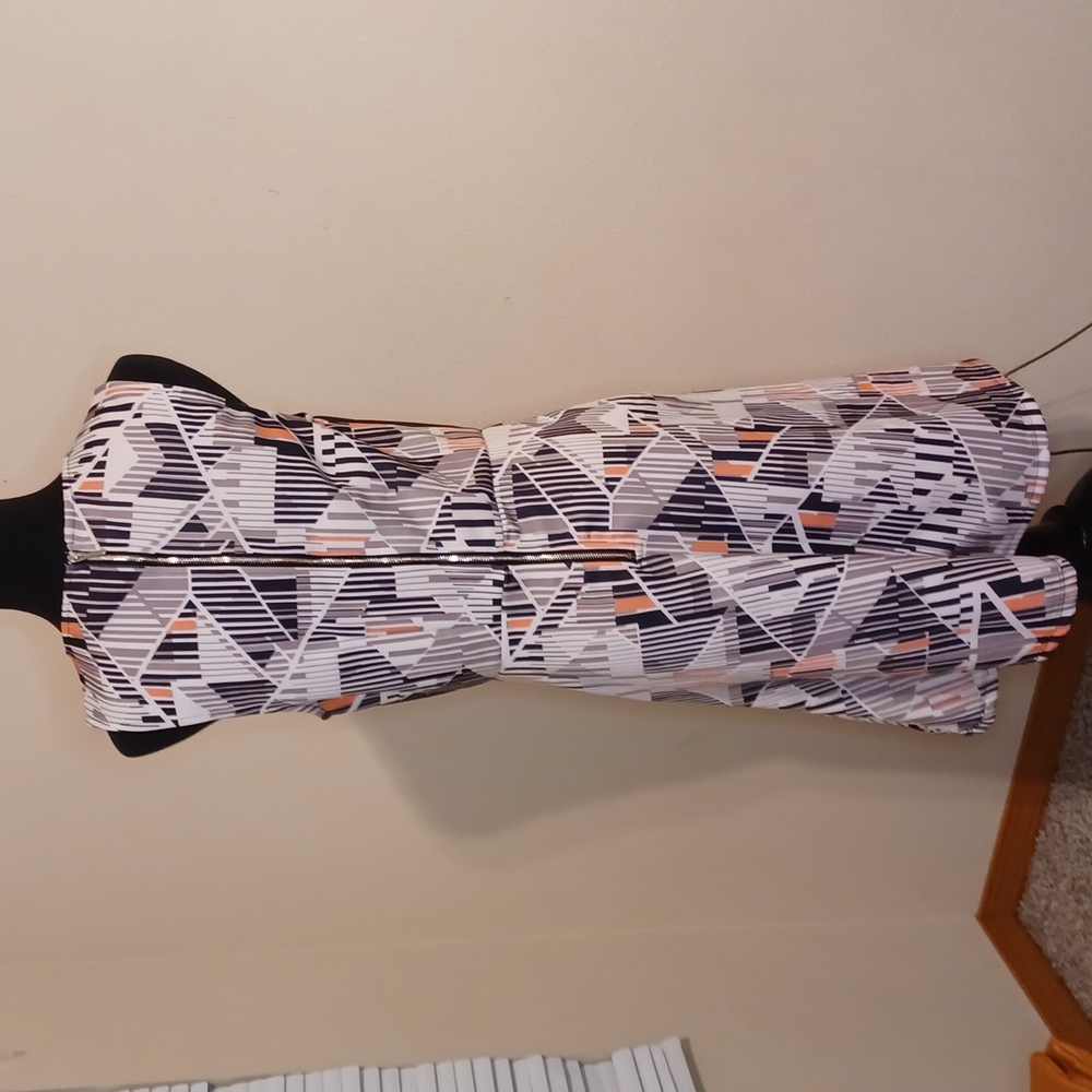 Geometric print Midi Dress - Picture 6 of 6